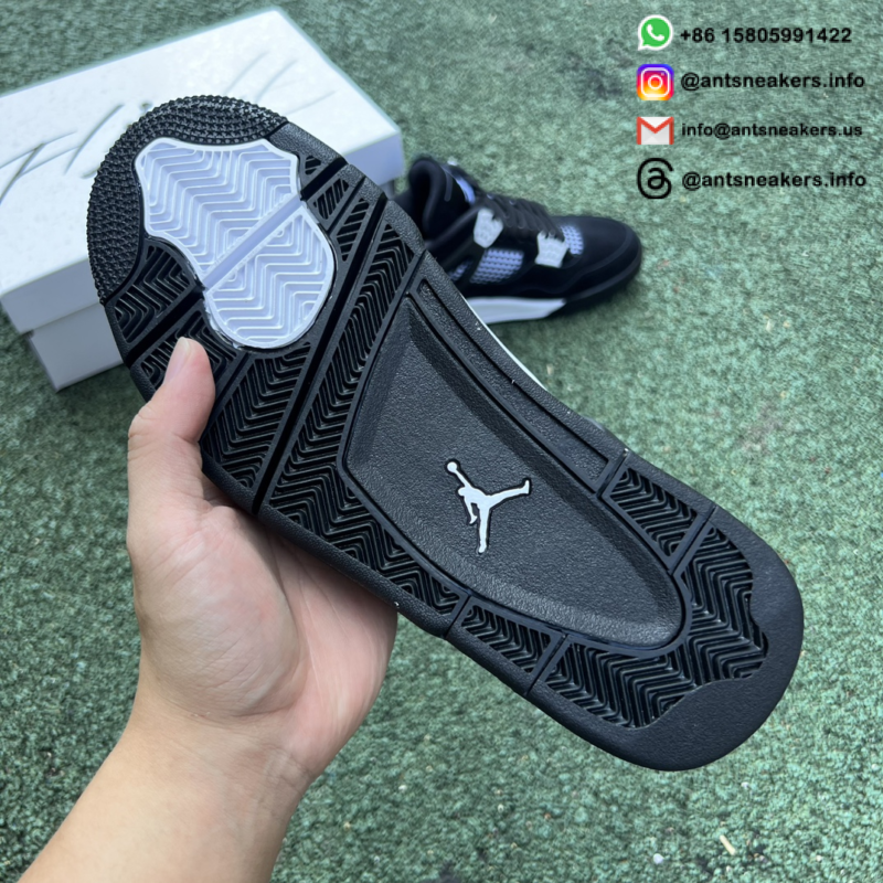 Air Jordan 4 Retro 'White Thunder' FQ8138-001