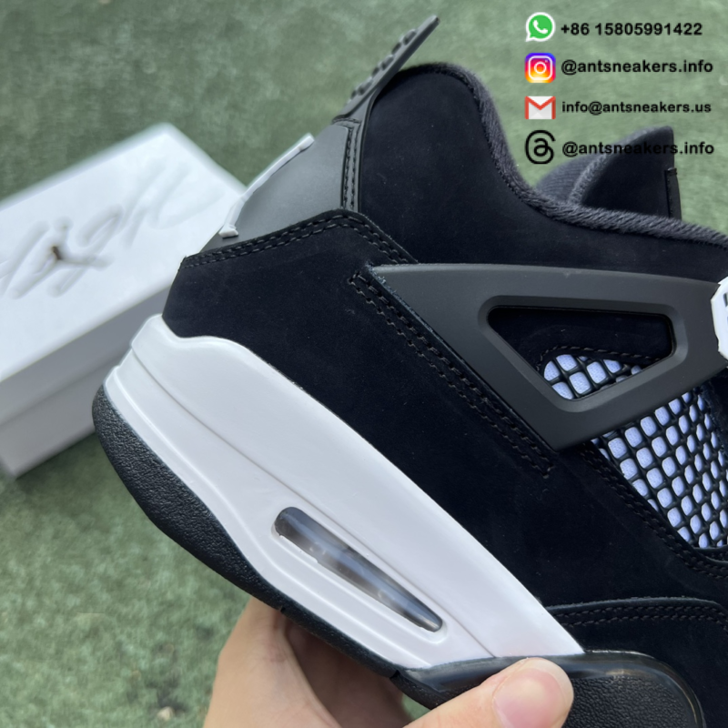 Air Jordan 4 Retro 'White Thunder' FQ8138-001