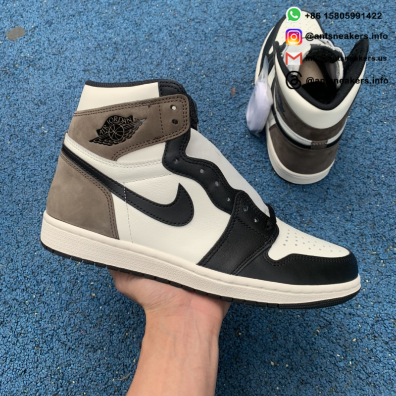 Air Jordan 1 Retro High OG 'Dark Mocha' 555088-105
