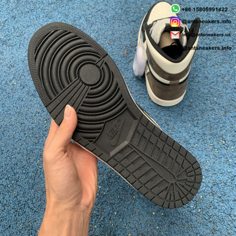 Air Jordan 1 Retro High OG 'Dark Mocha' 555088-105