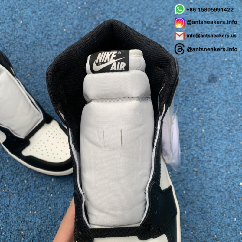 Air Jordan 1 Retro High OG 'Dark Mocha' 555088-105