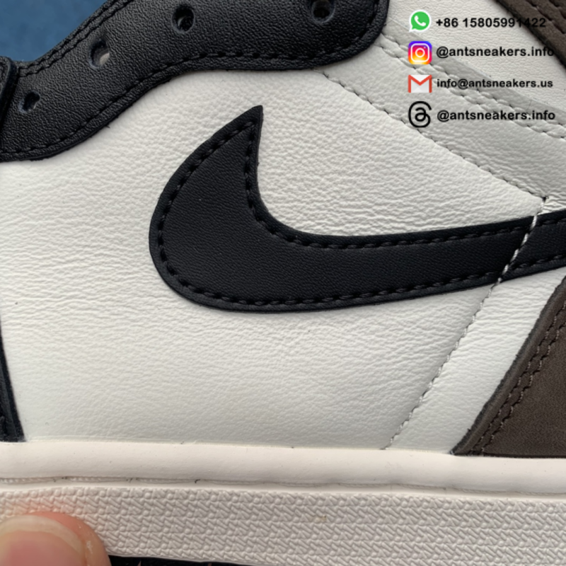 Air Jordan 1 Retro High OG 'Dark Mocha' 555088-105