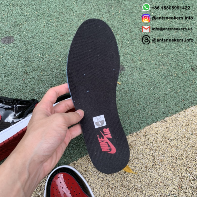 Air Jordan 1 Retro High OG 'Patent Bred' 555088-063