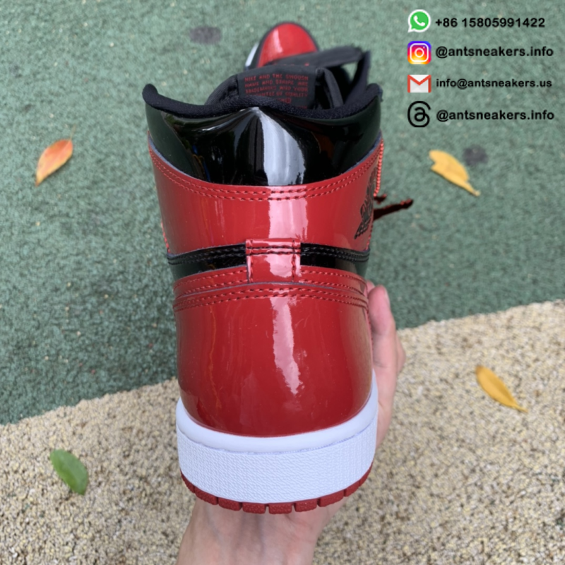 Air Jordan 1 Retro High OG 'Patent Bred' 555088-063
