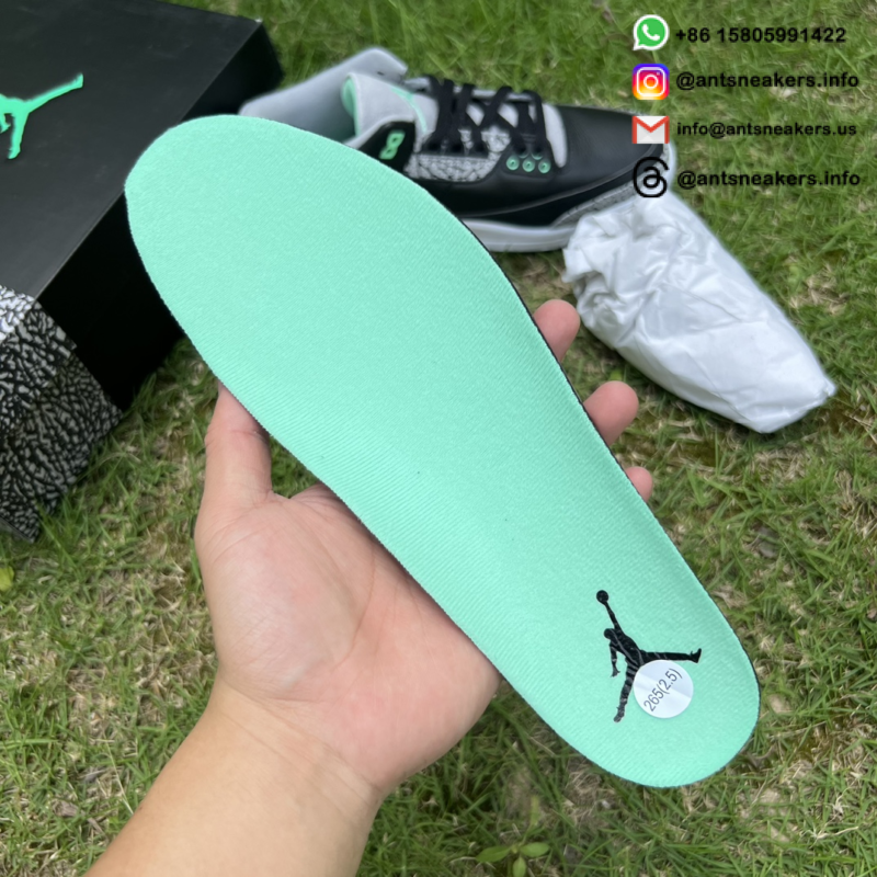 Air Jordan 3 Retro 'Green Glow' CT8532-031