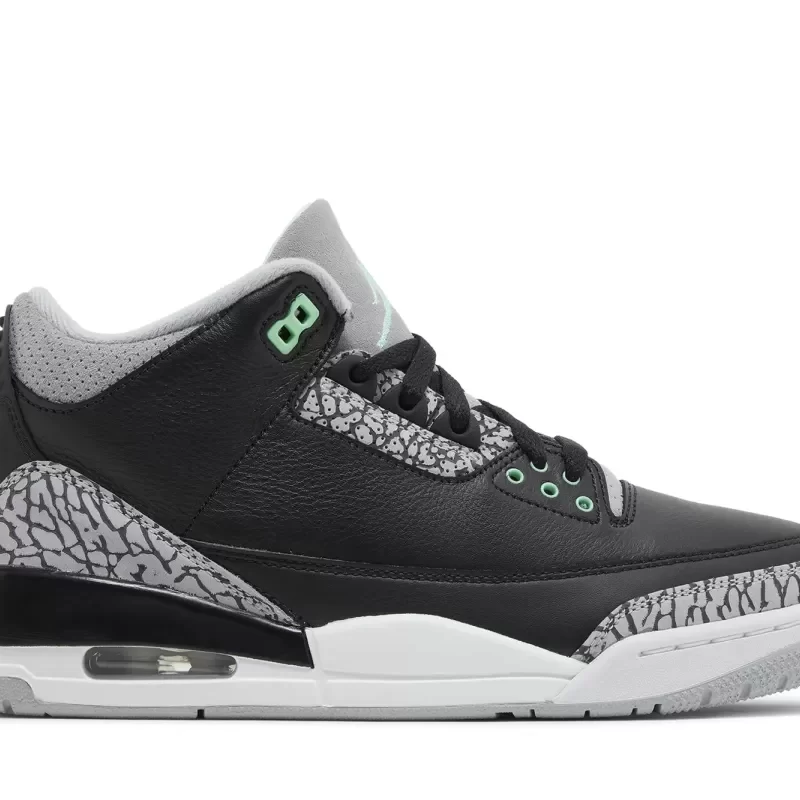 Air Jordan 3 Retro 'Green Glow' CT8532-031