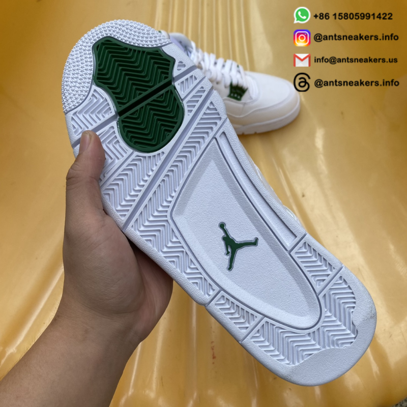 Air Jordan 4 Retro 'Green Metallic' CT8527-113