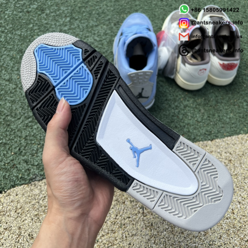 Air Jordan 4 Retro 'University Blue' CT8527-400