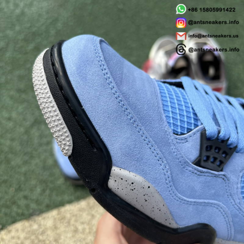 Air Jordan 4 Retro 'University Blue' CT8527-400