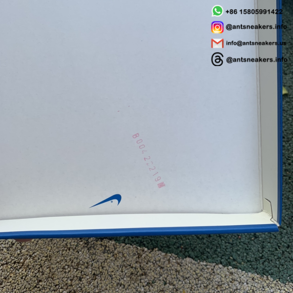 Fragment Design x Travis Scott x Air Jordan 1 Retro High DH3227-105 - Image 12