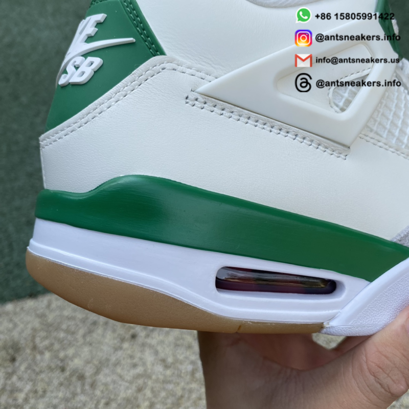 Nike SB x Air Jordan 4 Retro SP 'Pine Green' DR5415-103