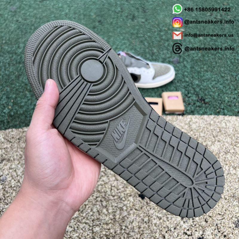 Travis Scott x Air Jordan 1 Low OG SP 'Medium Olive' DM7866-200