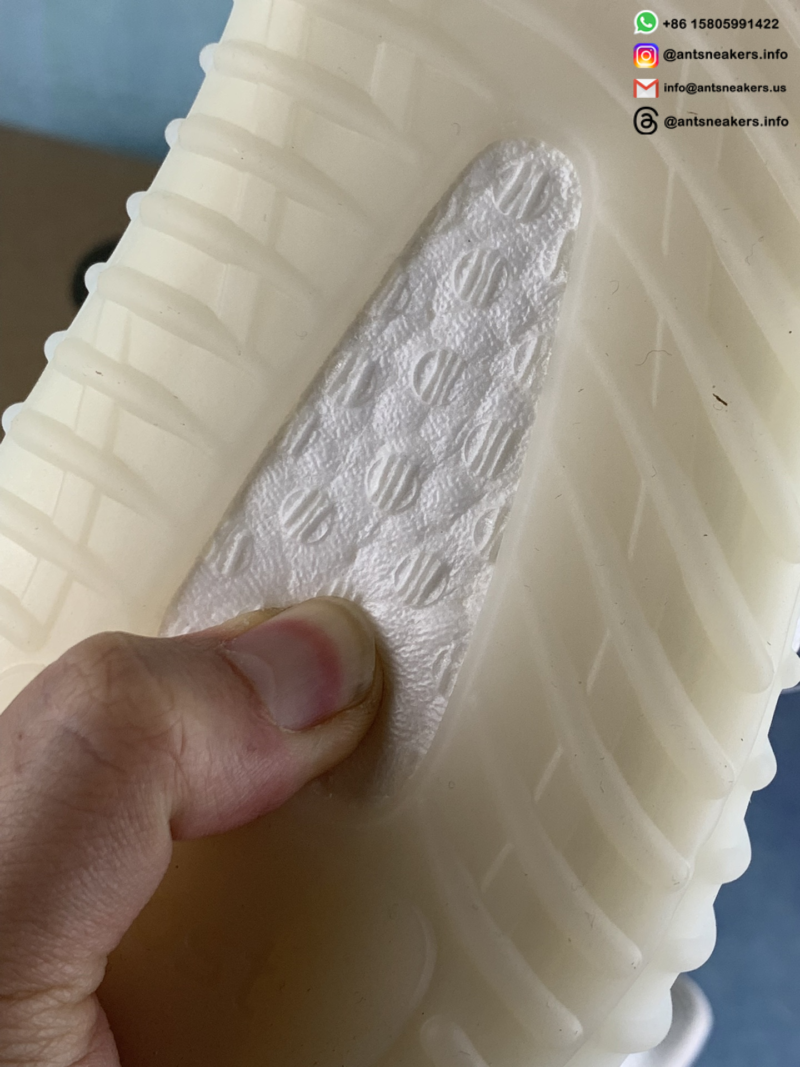 Yeezy Boost 350 V2 'Cream White / Triple White' CP9366