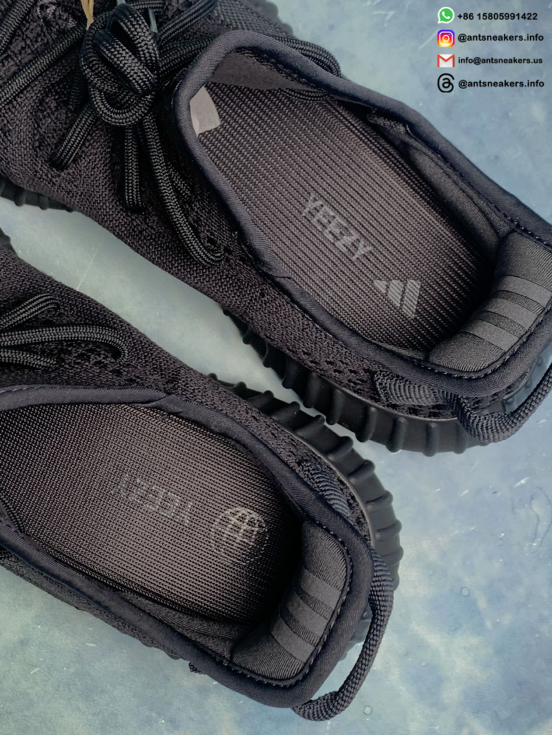 Yeezy Boost 350 V2 'Onyx' HQ4540