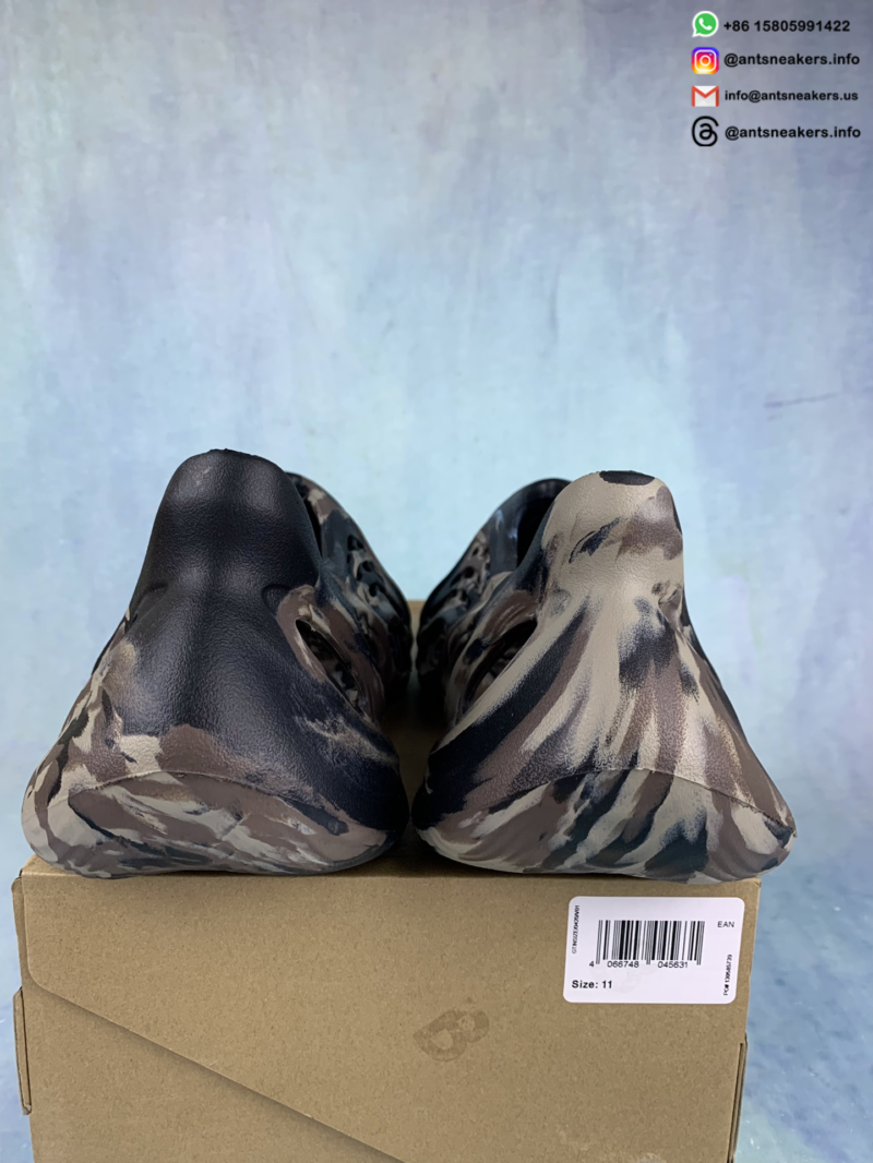 Yeezy Foam Runner 'MX Cinder' ID4126