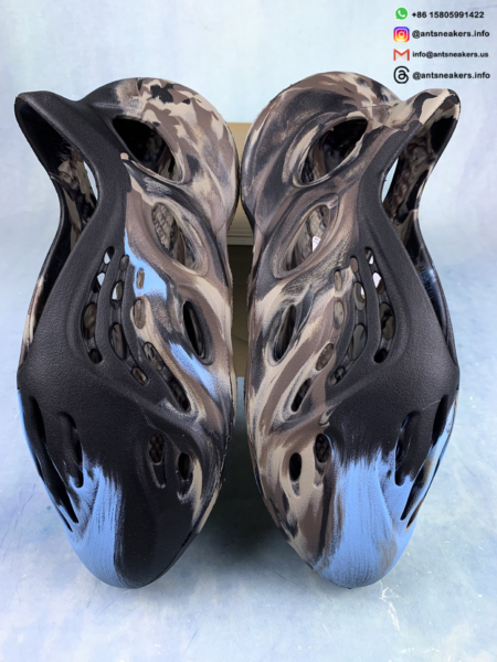 Yeezy Foam Runner 'MX Cinder' ID4126 - Image 6