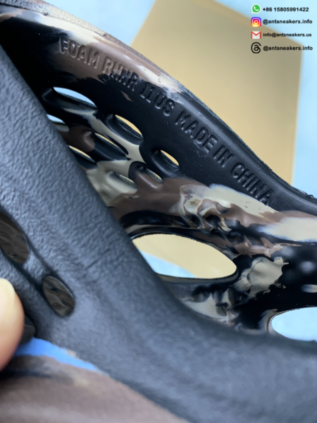 Yeezy Foam Runner 'MX Cinder' ID4126 - Image 4