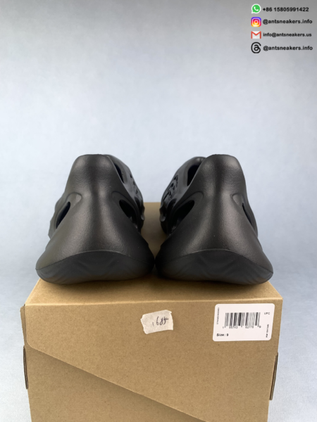Yeezy Foam Runner 'Onyx' HP8739 - Image 8