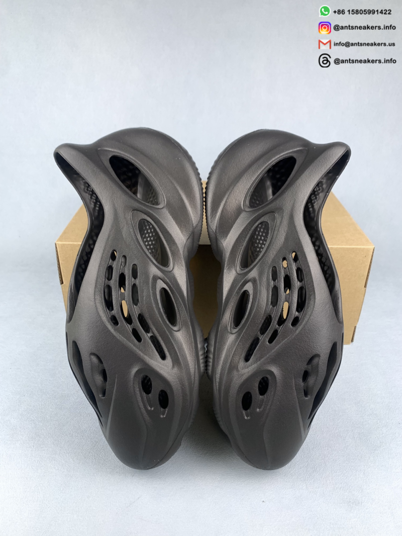 Yeezy Foam Runner 'Onyx' HP8739