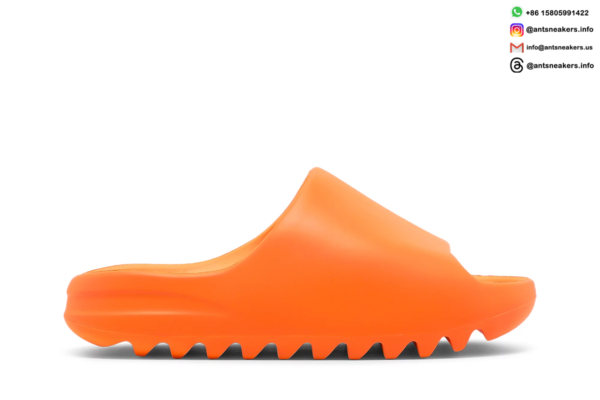Yeezy Slides 'Enflame Orange' GZ0953