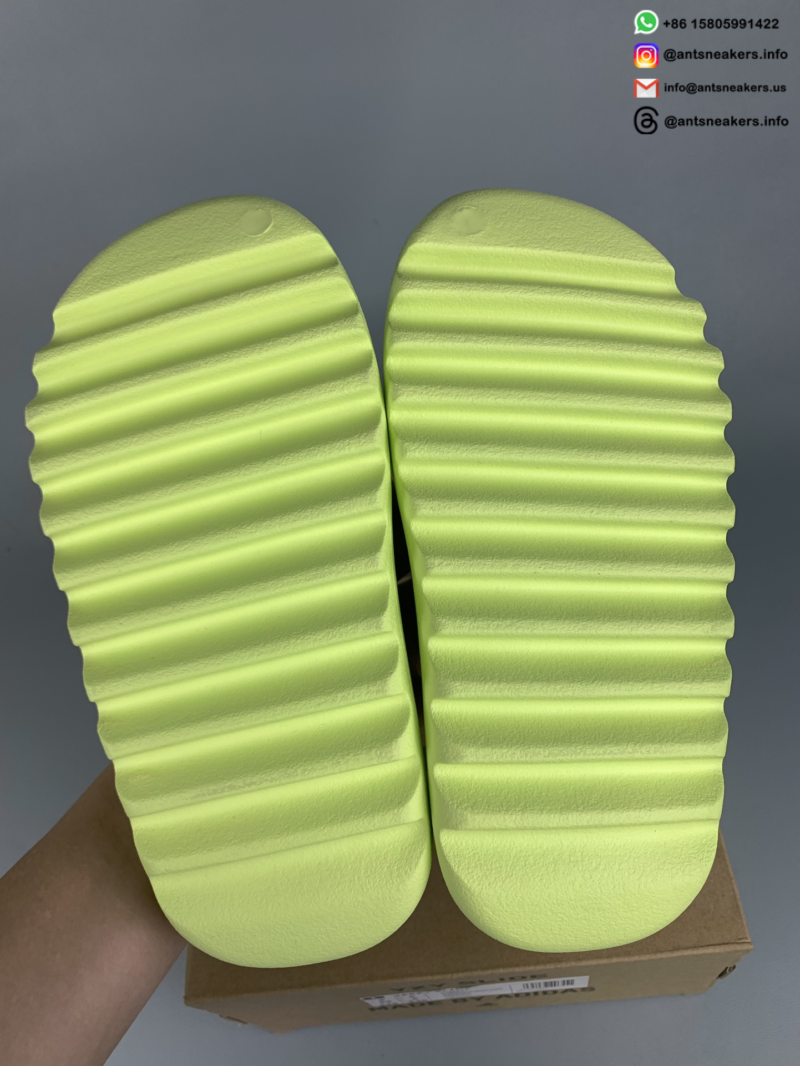 Yeezy Slides 'Glow Green' 2022 HQ6447