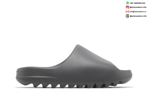 Yeezy Slides 'Granite' ID4132