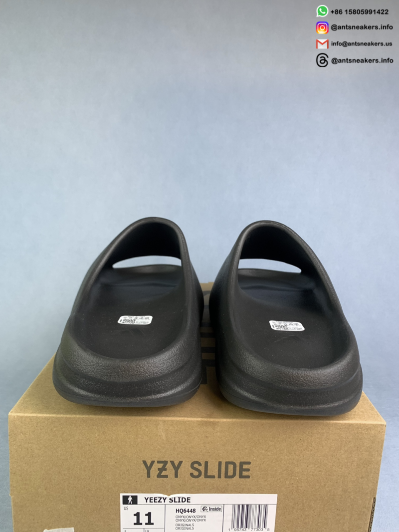 Yeezy Slides 'Onyx' HQ6448