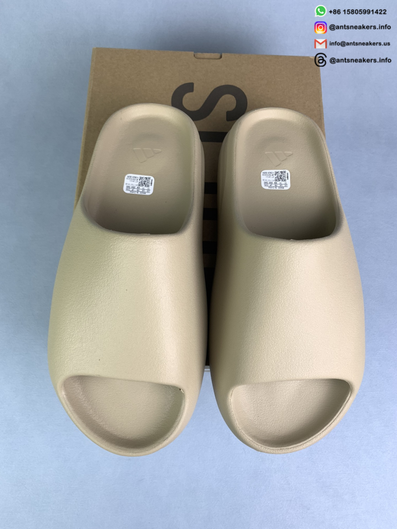 Yeezy Slides 'Pure' 2021 Re-Release GW1934
