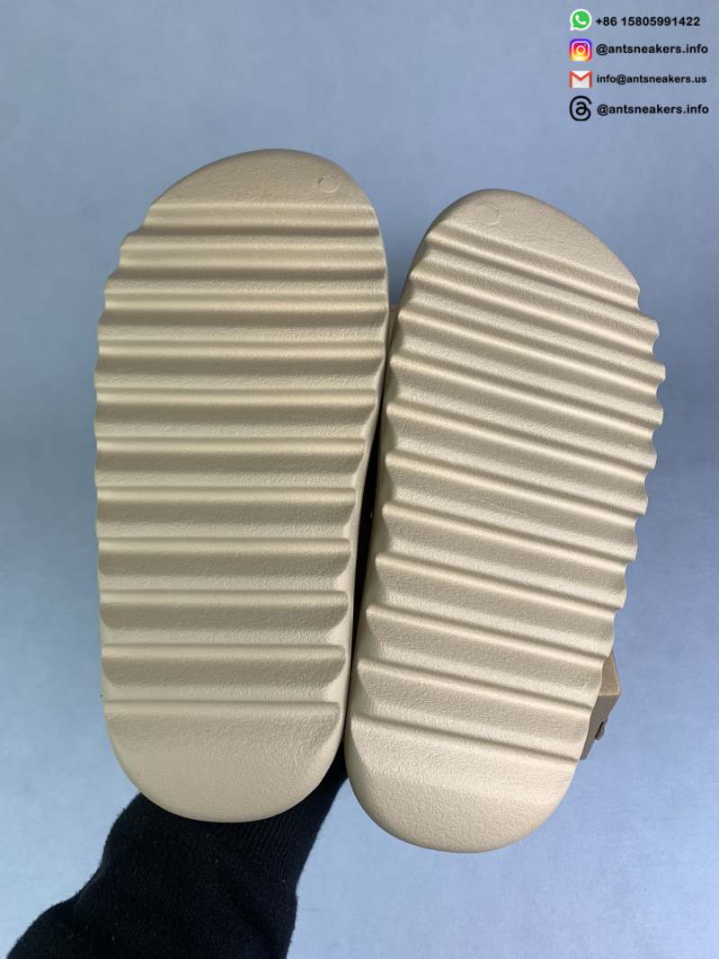 Yeezy Slides 'Pure' 2021 Re-Release GW1934