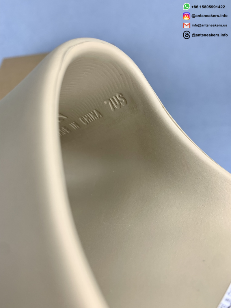 Yeezy Slides 'Pure' GZ5554