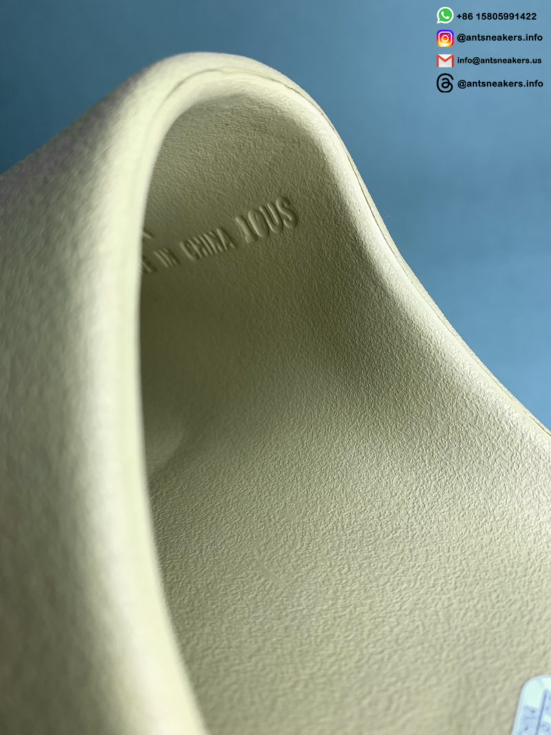 Yeezy Slides 'Resin' 2022 FZ5904