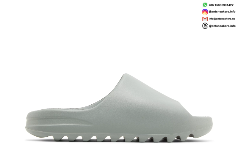 Yeezy Slides 'Salt' ID5480