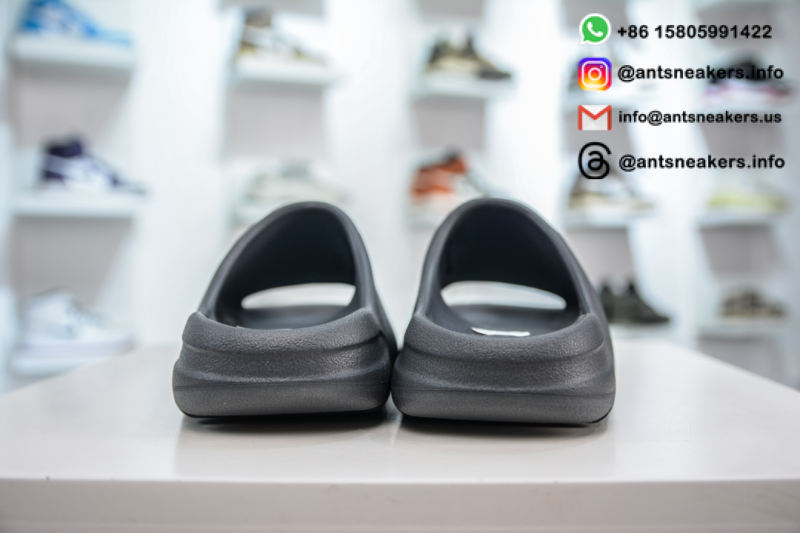 Yeezy Slides 'Slate Grey' ID2350