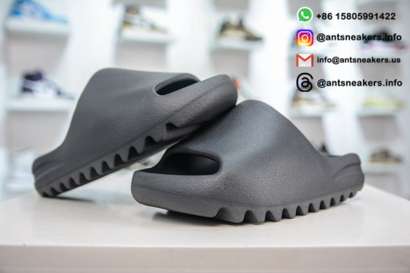 Yeezy Slides 'Slate Grey' ID2350
