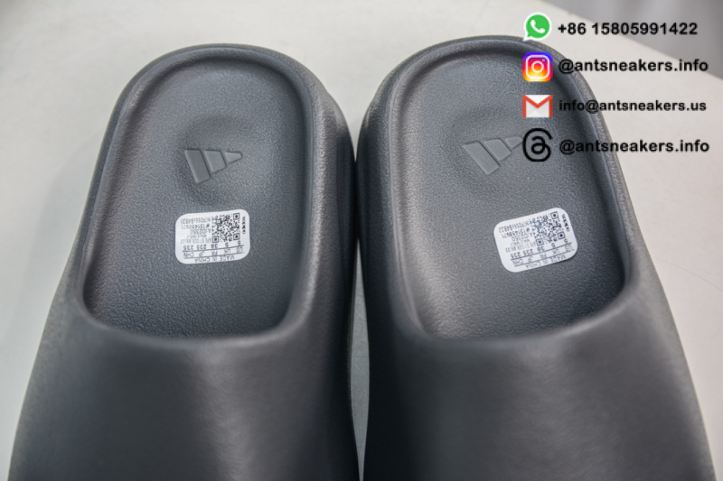 Yeezy Slides 'Slate Grey' ID2350