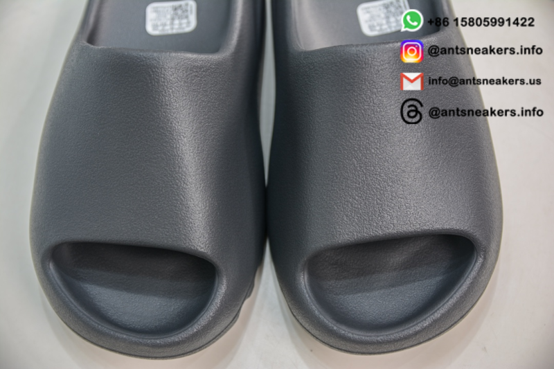 Yeezy Slides 'Slate Grey' ID2350
