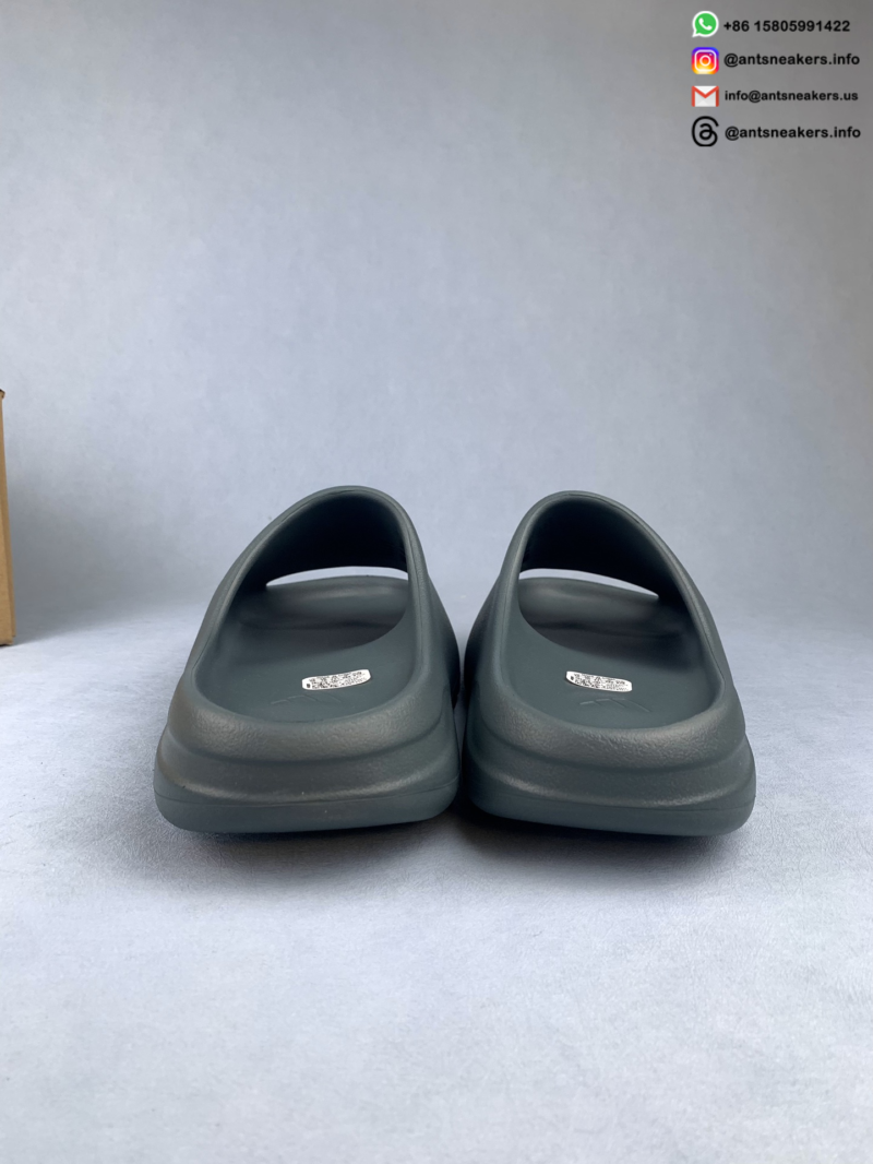 Yeezy Slides 'Slate Marine' ID2349