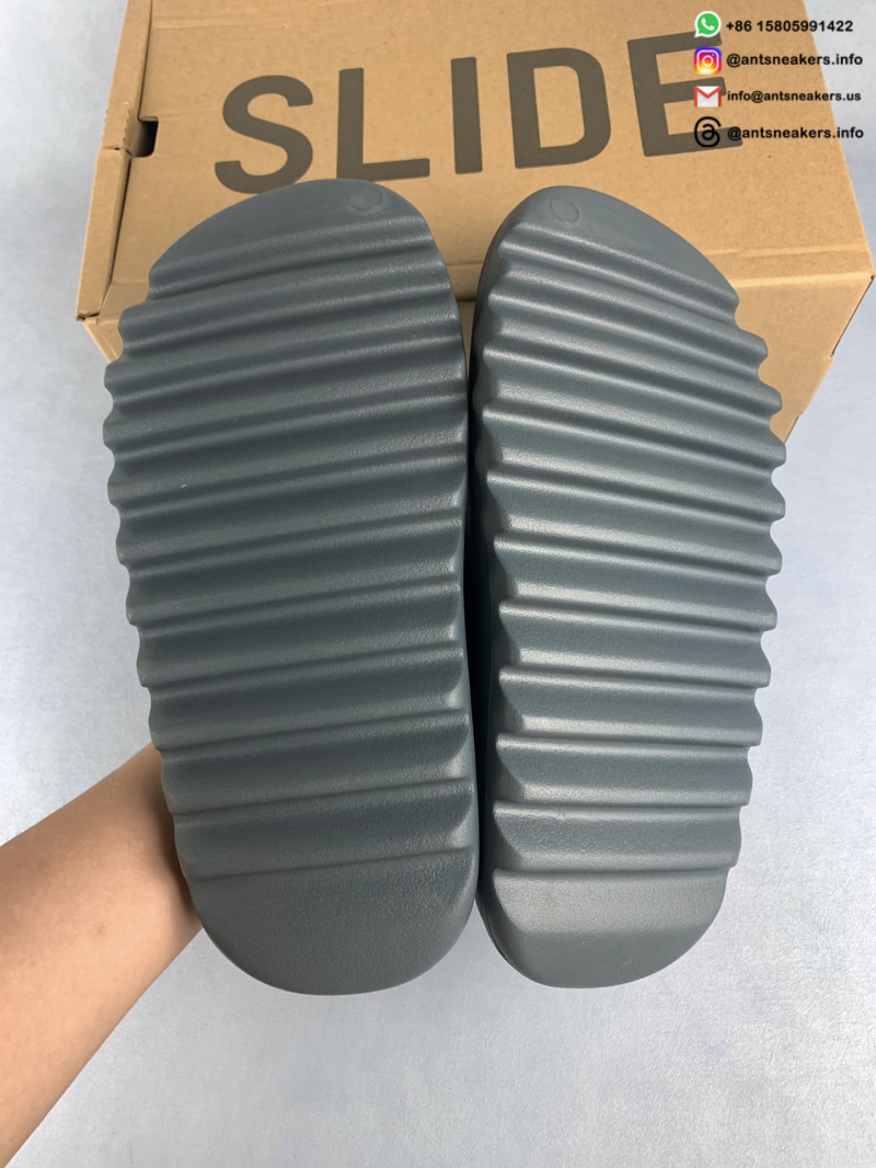 Yeezy Slides 'Slate Marine' ID2349