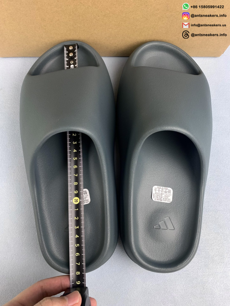 Yeezy Slides 'Slate Marine' ID2349