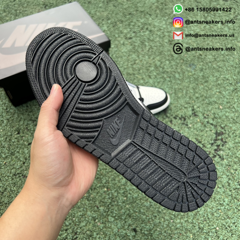 Air Jordan 1 Retro Low OG 'Mocha' CZ0790-102