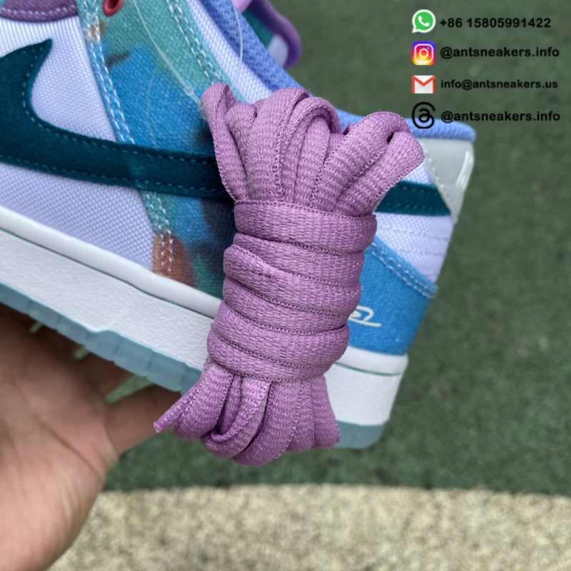 Futura Laboratories x Nike Dunk Low SB 'Bleached Aqua' HF6061-400
