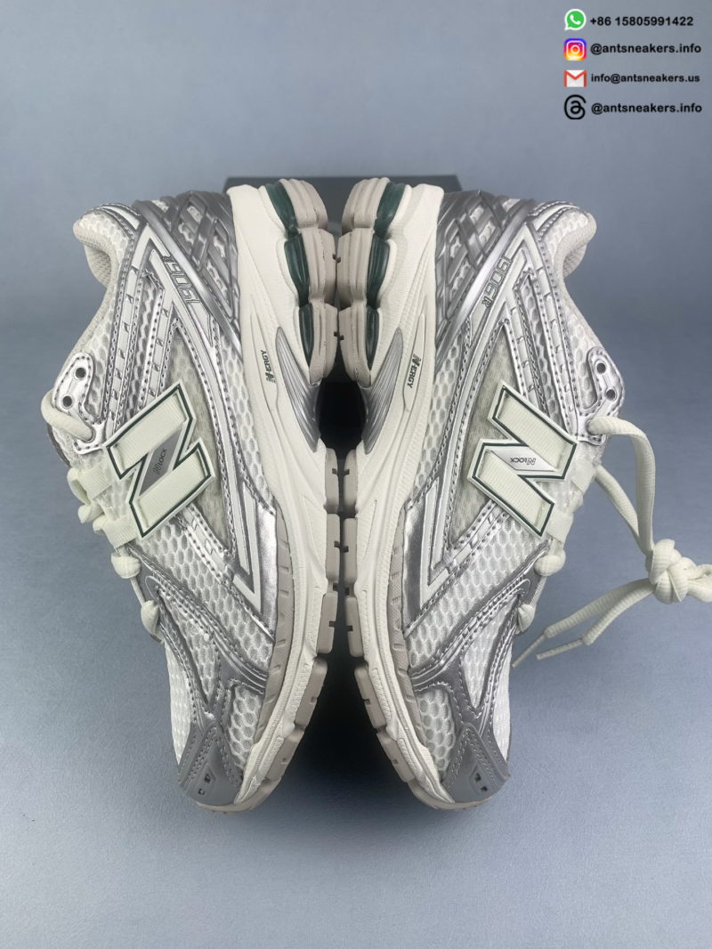 New Balance 1906R 'Silver Metallic Cream' M1906REE