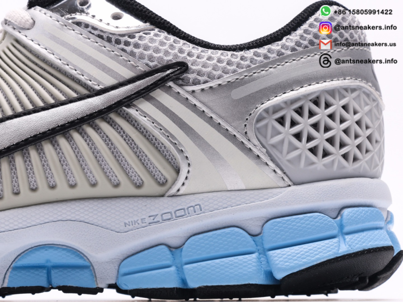 Wmns Nike Air Zoom Vomero 5 'Metallic Silver Blue Tint' HF1877-100