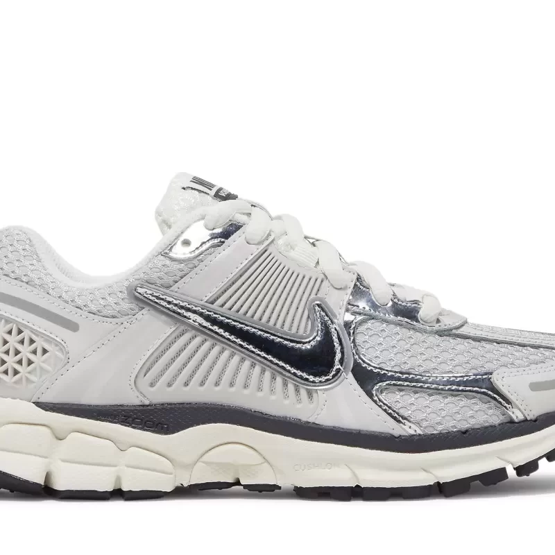 Wmns Nike Air Zoom Vomero 5 'Photon Dust Metallic Silver' FD0884-025