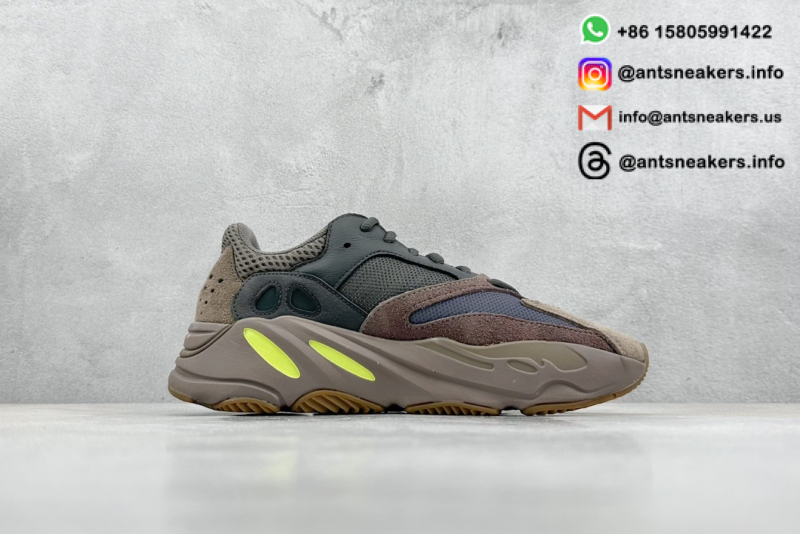 Yeezy Boost 700 'Mauve' EE9614