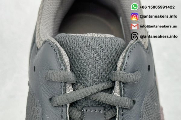 Yeezy Boost 700 'Mauve' EE9614 - Image 4