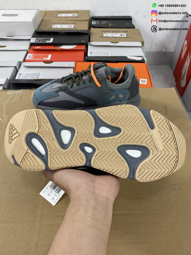 Yeezy Boost 700 'Teal Blue' FW2499