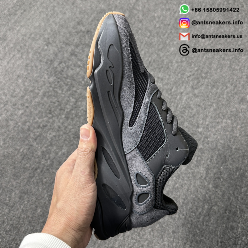 Yeezy Boost 700 'Utility Black' 2023 FV5304-23
