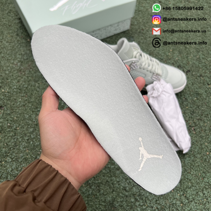 Wmns Air Jordan 4 Retro 'Seafoam Sail' HV0823-003