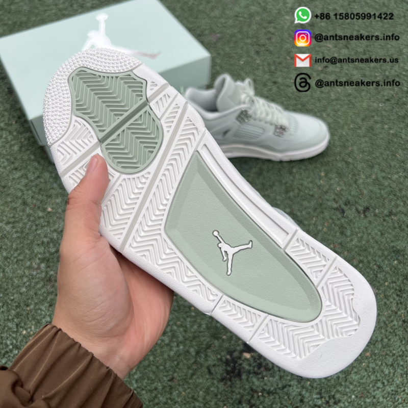 Wmns Air Jordan 4 Retro 'Seafoam Sail' HV0823-003
